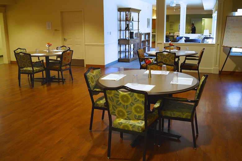 Image of Linden Square Assisted Living Center (6)