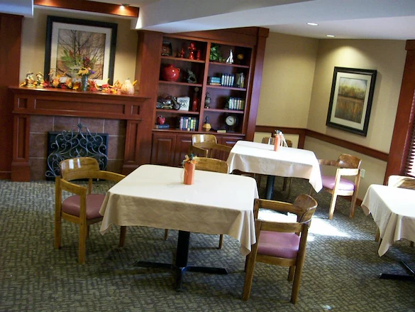 Image of Roselawn Manor (2)