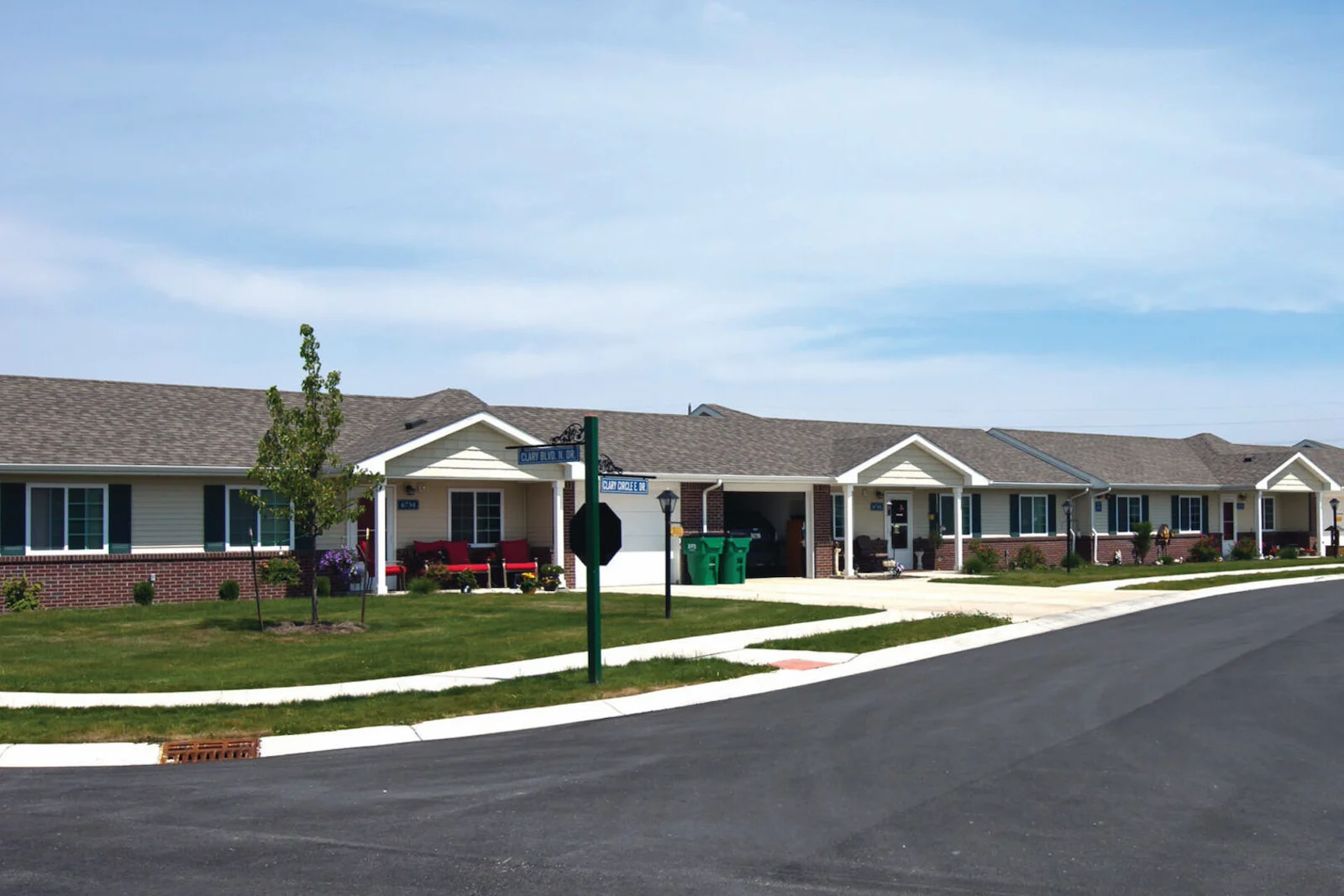 Image of Clary Crossing Senior (2)