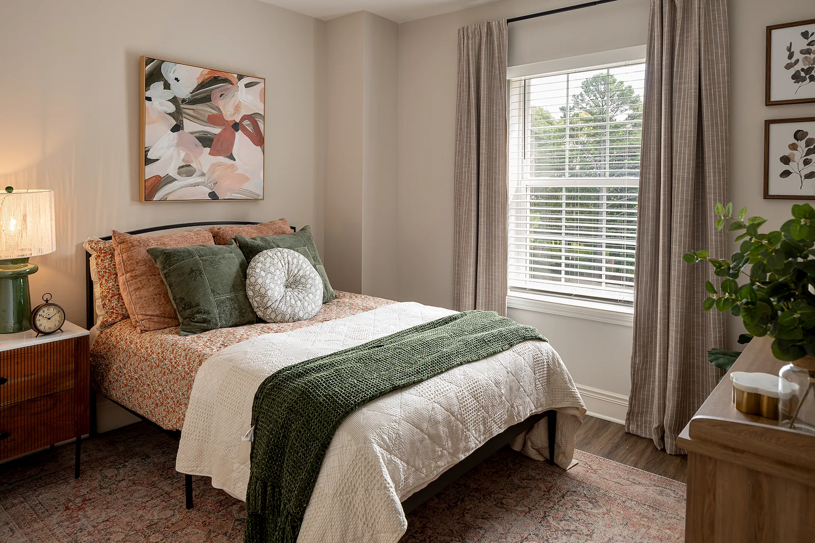 Image of The Avaline at River Oaks (8)