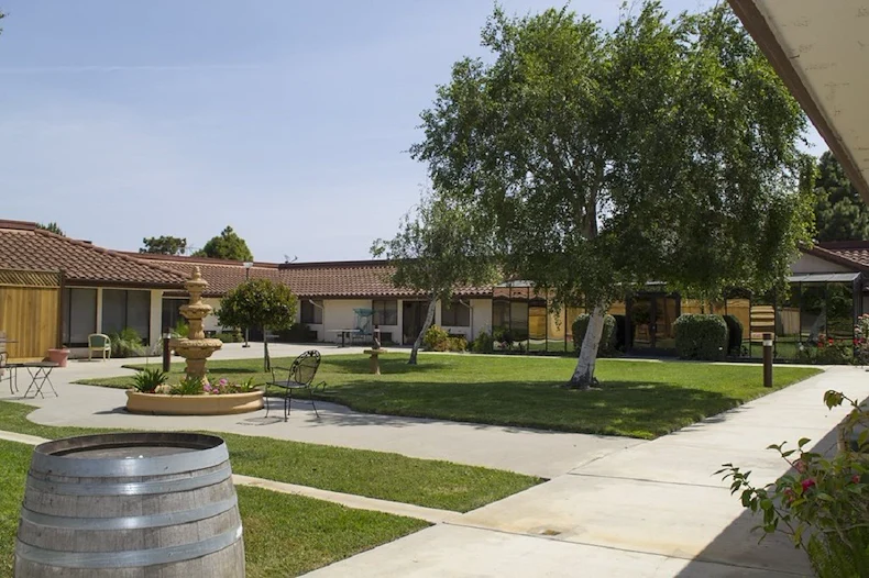 Image of Fountain Square of Lompoc (1)