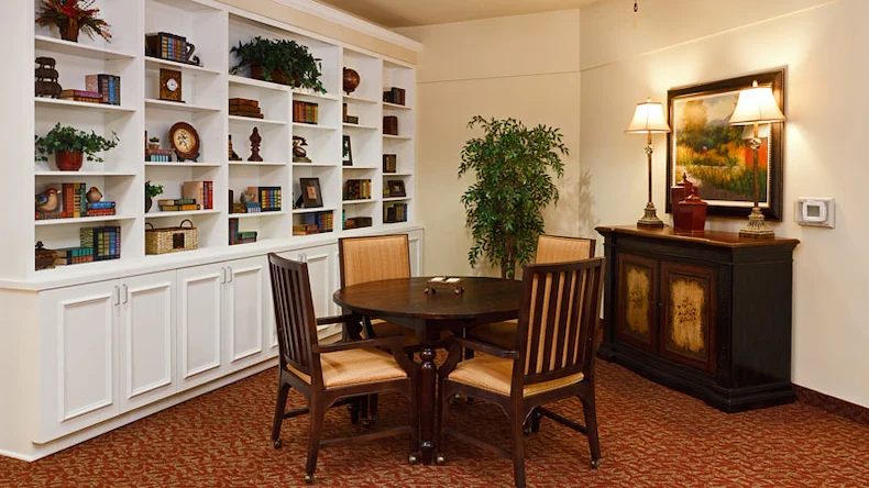 Image of Lakewest Rehabilitation And Skilled Care (2)