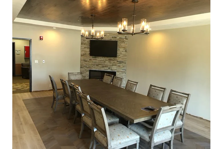 Image of Gold Crest Retirement Center (3)
