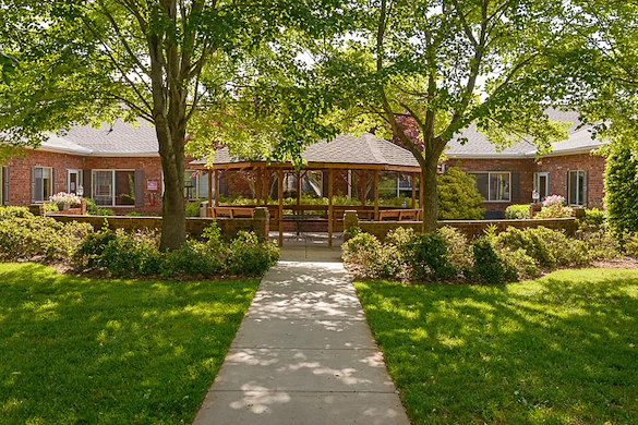 Image of Life Care Center Of Hendersonville (2)