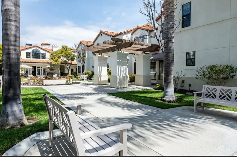 Image of Aegis Living Ventura (2)