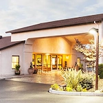 Image of Lincoln Meadows Care Center (1)