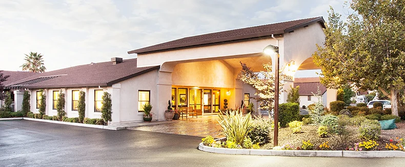 Image of Lincoln Meadows Care Center (1)