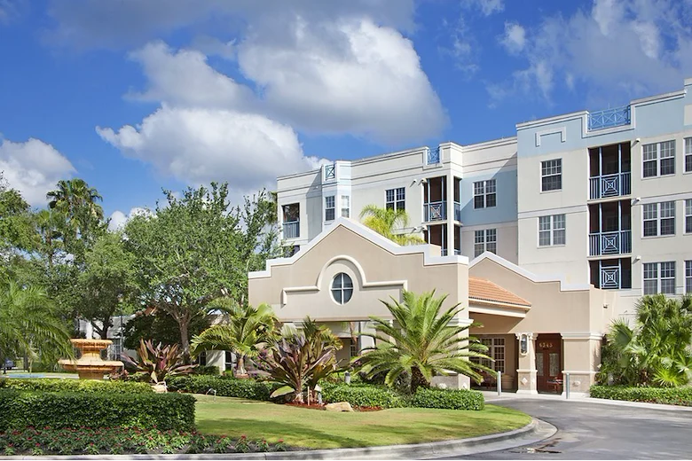 Image of Stratford Court Of Boca Raton (1)