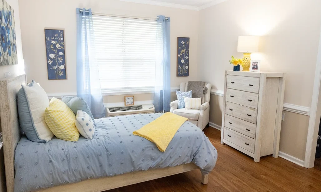 Image of Commonwealth Senior Living at Georgian Manor (5)