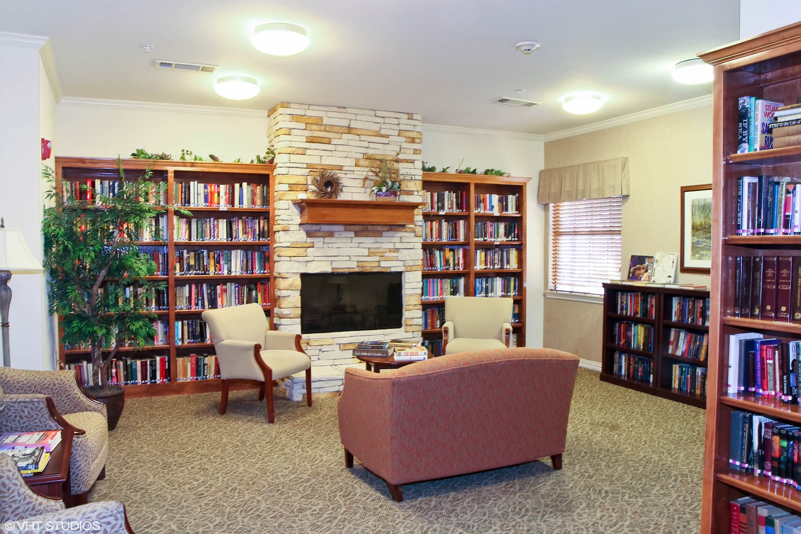 Image of Courtyards at Lake Granbury (4)