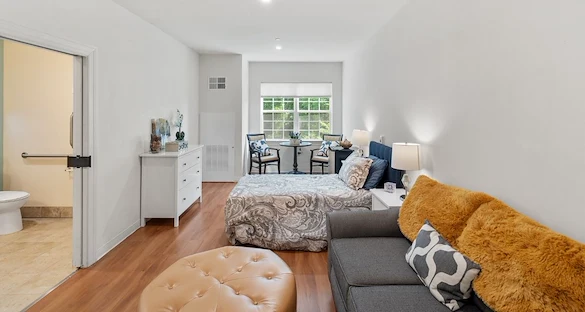 Image of Poet's Walk Warrenton (6)