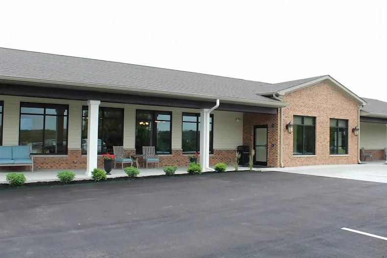 Image of Miller's Merry Manor in Hope (2)