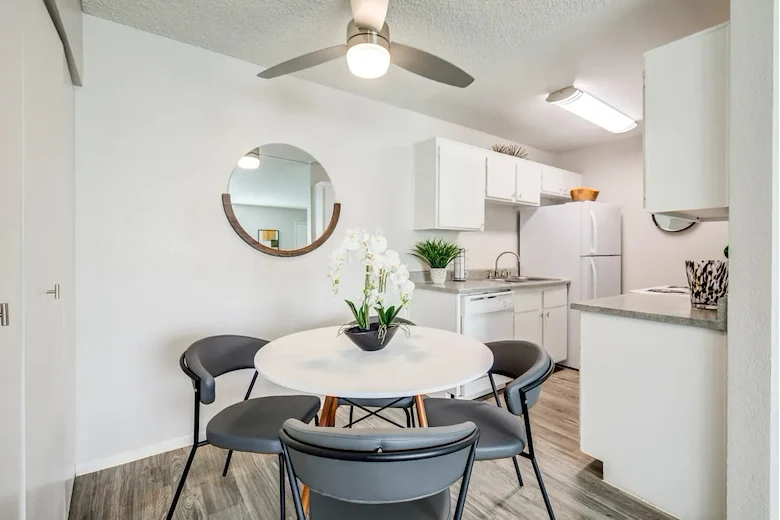 Image of Gramercy Parc Senior Apartments (8)