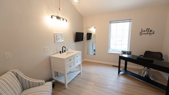 Image of OakBrook Senior Living at South Lyon (6)