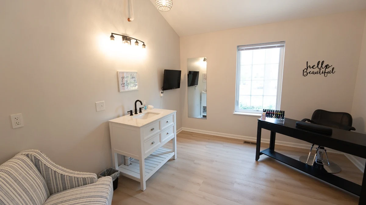 Image of OakBrook Senior Living at South Lyon (6)