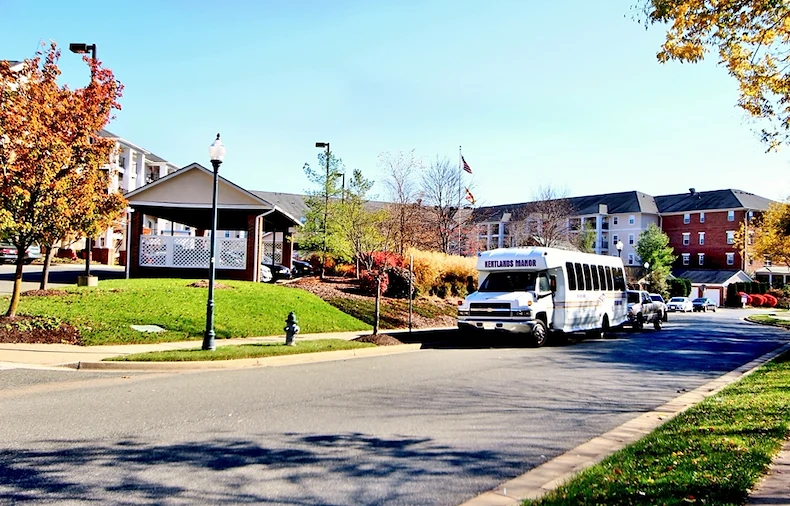 Image of Kentlands Manor (62+) (8)