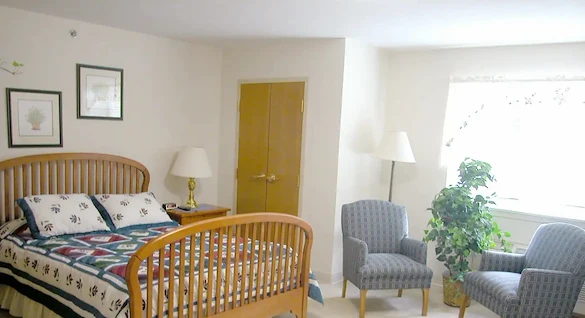 Image of Assisted Living at Miller's Merry Manor Wakarusa (3)