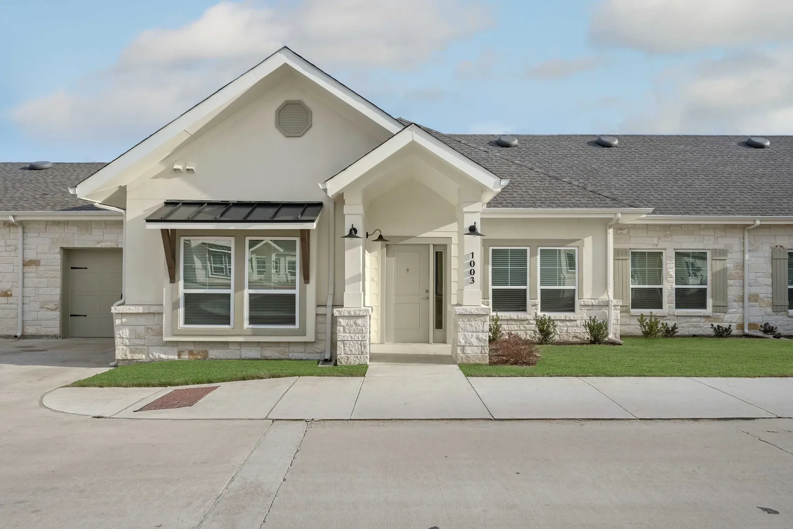 Image of Woodland Cottages Sherman - Coming Soon (2)