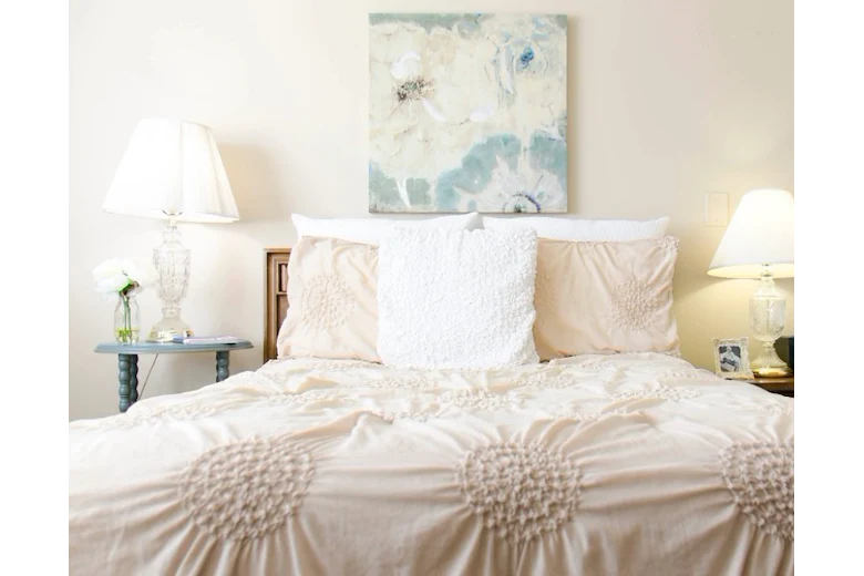 Ascension Casa Scalabrini Senior Living, independent senior living community in Northlake, IL, apartment bedroom