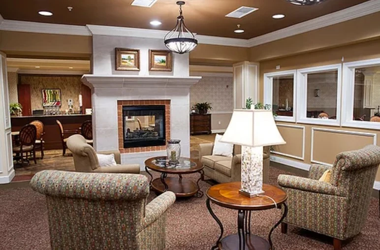 Image of Luther Oaks Senior Living (5)