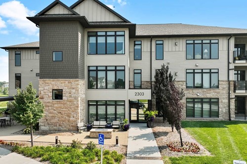 Image of Lakeside Lofts (1)