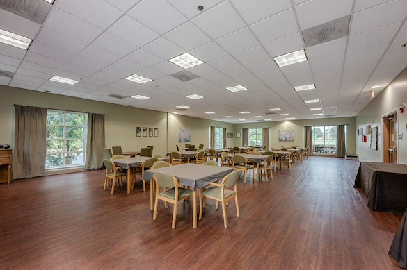 Image of Wood Glen Senior Residences (6)