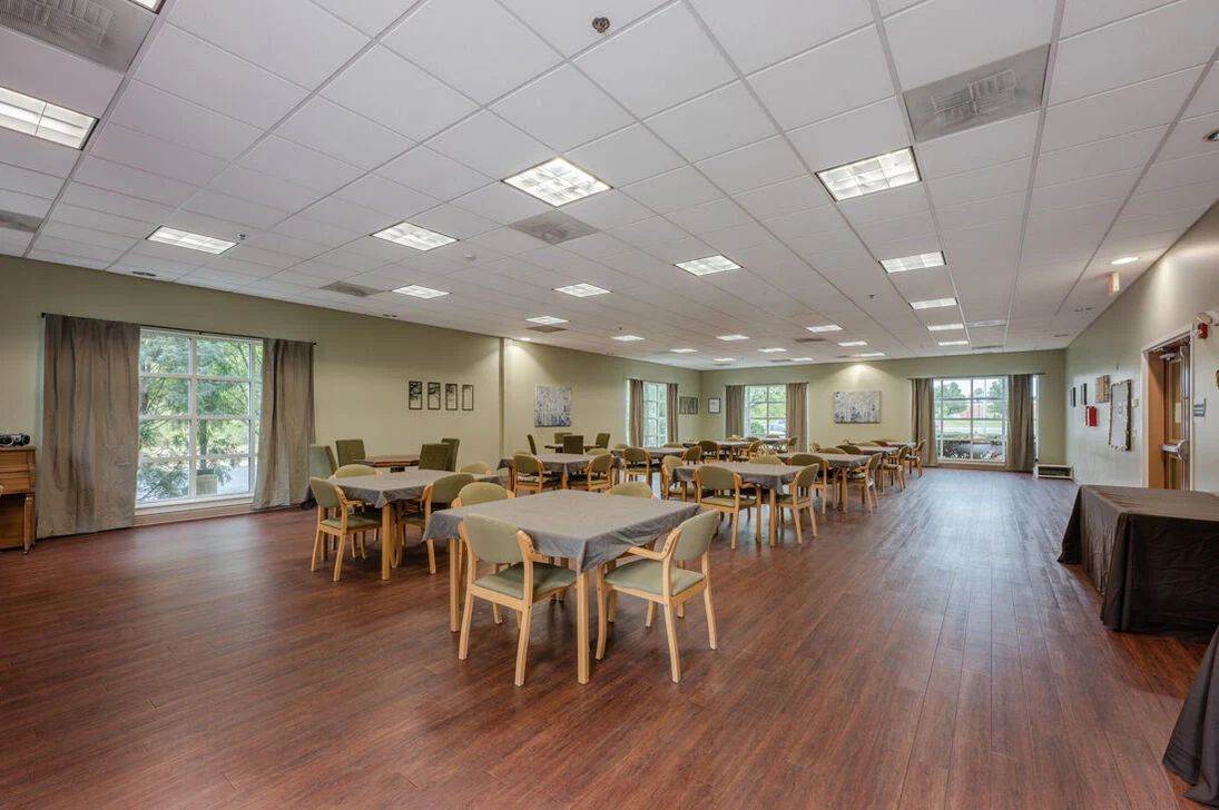 Image of Wood Glen Senior Residences (6)