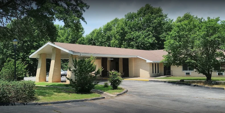 Image of Woodland Manor (1)