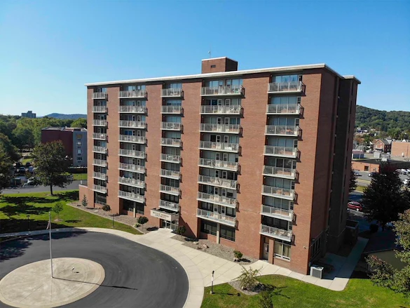 Image of William Hepburn Highrise (1)