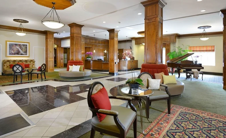 Image of Kingsley Manor (2)