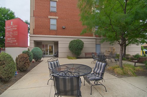Image of Senior Suites of Garfield Ridge (6)