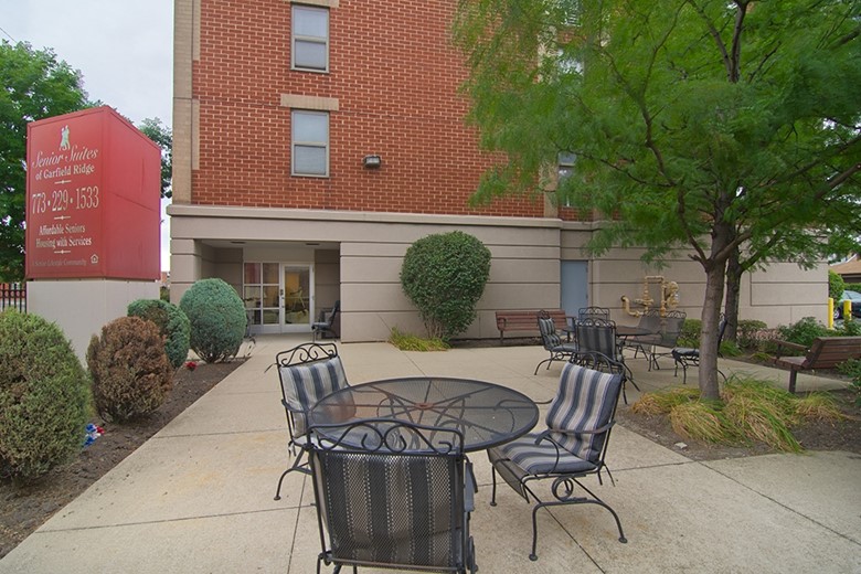 Image of Senior Suites of Garfield Ridge (6)