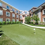 Image of Courtyard at Jamestown (9)