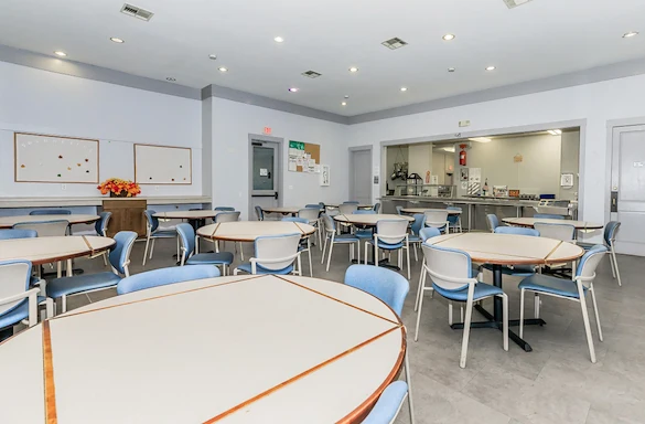 Image of Palacio Del Sol Senior Apartments (3)