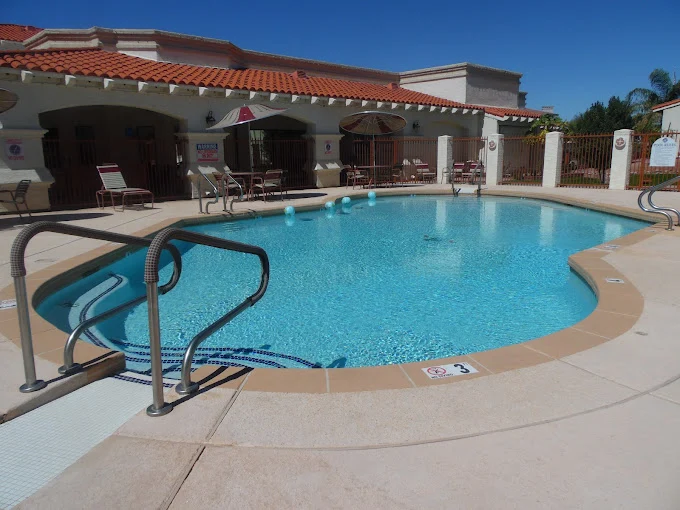 Photo of the pool at Fellowship Square Mesa