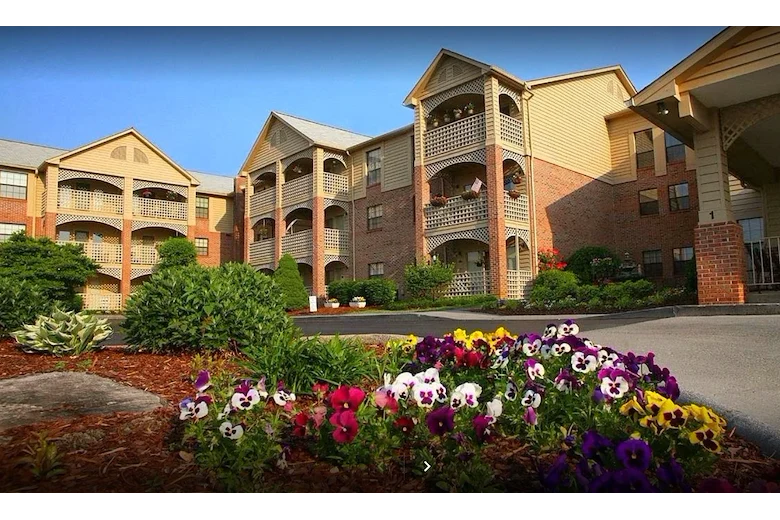 Image of Colonial Hill Retirement Center (1)