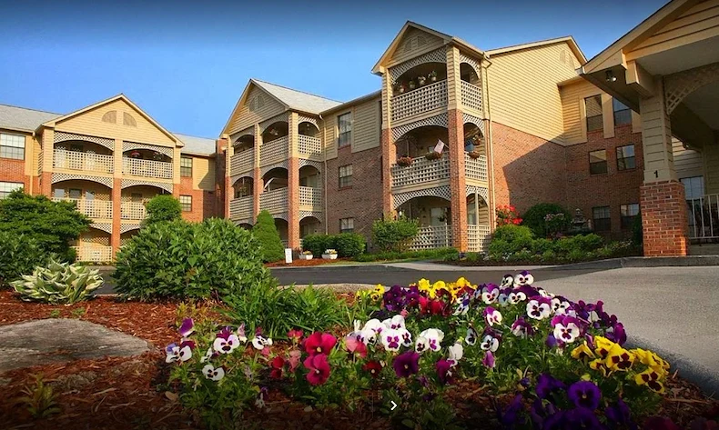 Image of Colonial Hill Retirement Center (1)