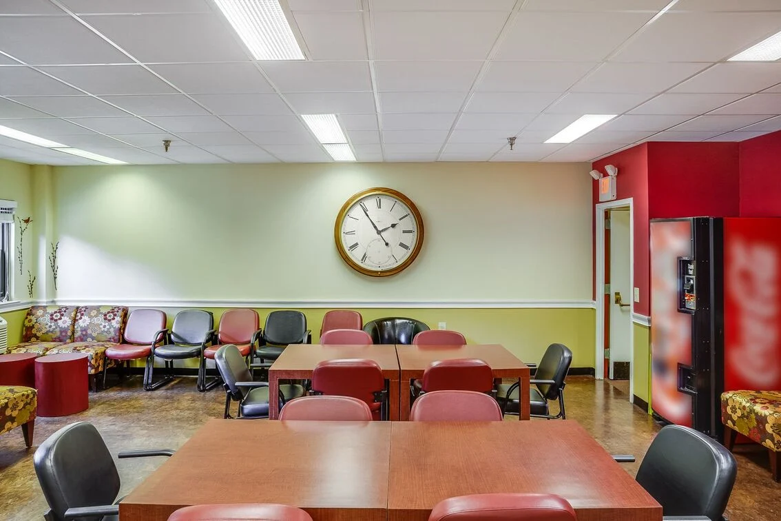 Image of Pinecrest Manor (6)