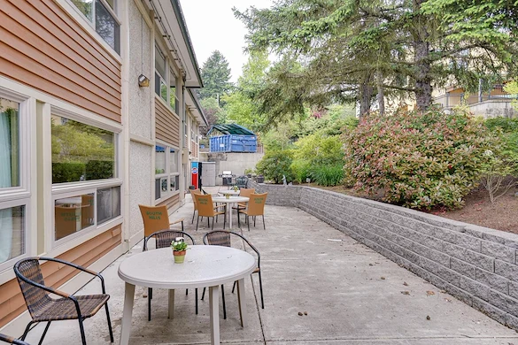 Image of South Hills Rehabilitation Center (2)