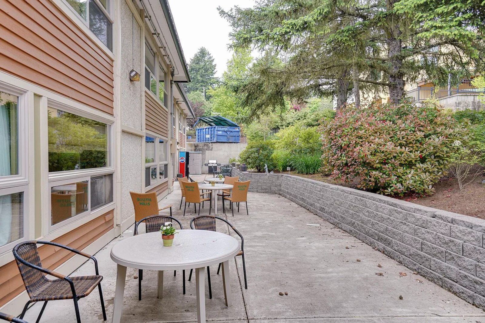 Image of South Hills Rehabilitation Center (2)