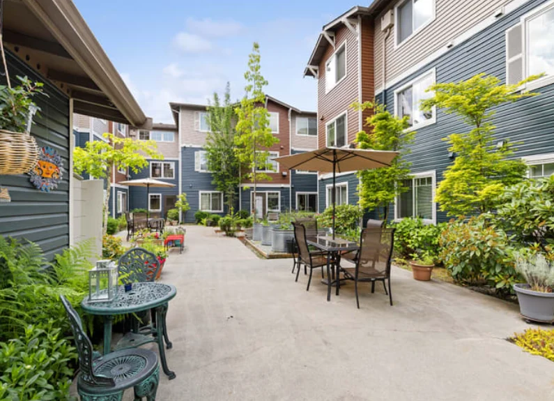 Image of Ballinger Court Senior Affordable Apartments (2)