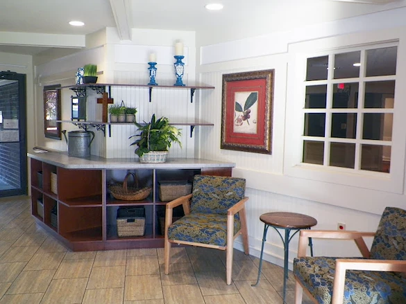 Image of Edinboro Manor (8)