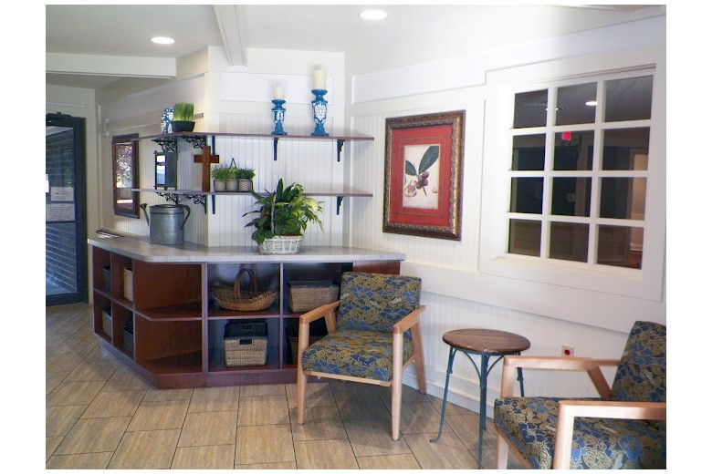 Image of Edinboro Manor (8)
