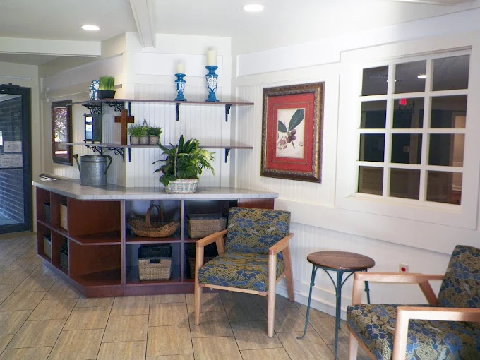 Image of Edinboro Manor (8)