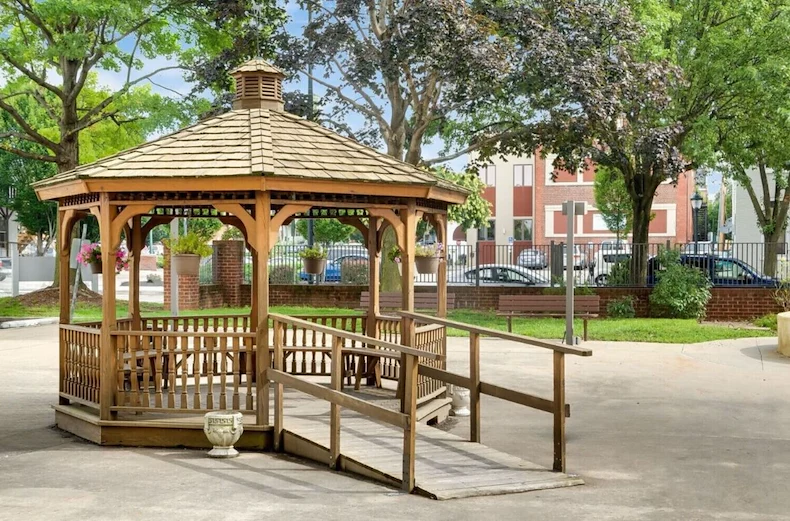 Image of Elizabeth Court Apartments (3)