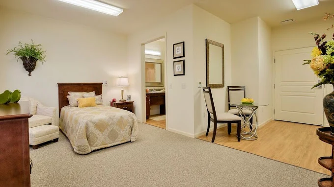 Pomeroy Living Sterling Senior Living apartment bedroom