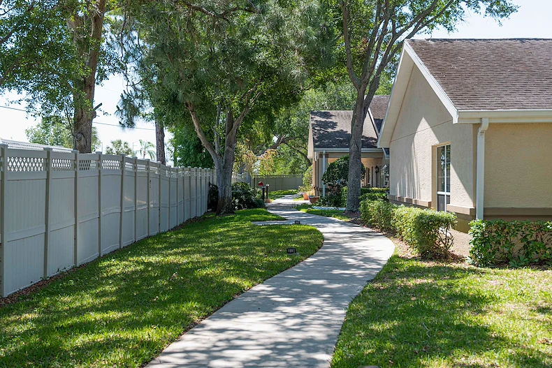 Image of Arden Courts of Largo (2)