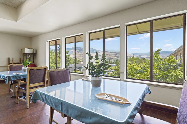 Image of Linda Vista Nursing & Rehab (4)