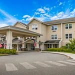 Image of Holiday White Oaks (1)