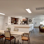 Image of Beehive Homes of Salem (3)